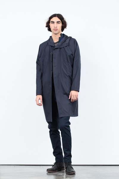 HOODED TECNICAL TRENCH COAT